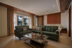 SaffronStays Library Enclave - 2-BHK Luxury Apartment with Valley View, Mall Road Mussoorie